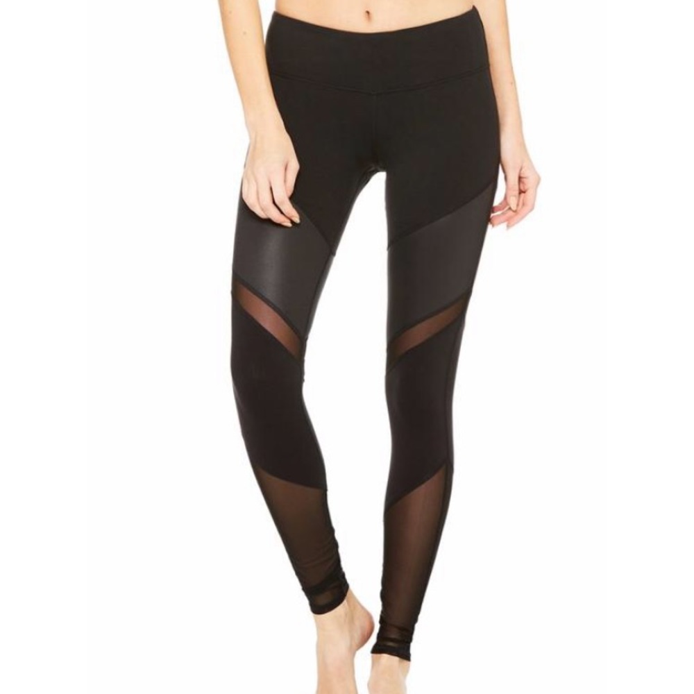 Sheila Alo leggings